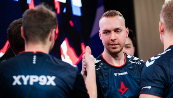 英雄联盟新春峡谷拜年秀与WRL年度总决赛双重盛宴点燃上海电竞热潮